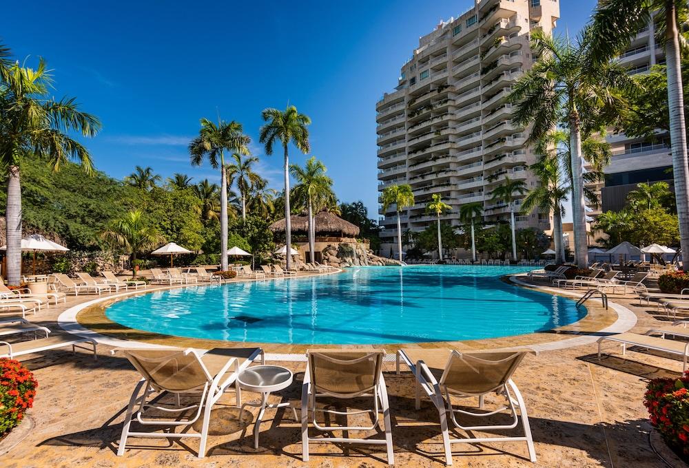 Hotel Irotama Lago Santa Marta  Exterior photo The pool at the Royal Hawaiian Hotel