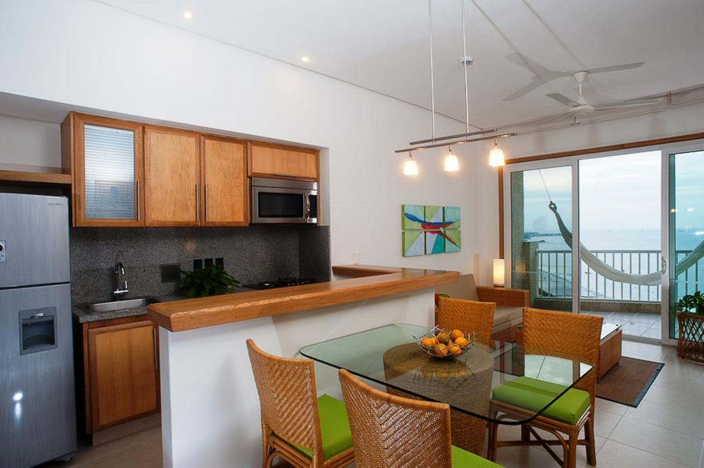 Hotel Irotama Lago Santa Marta  Exterior photo A kitchen in a condominium