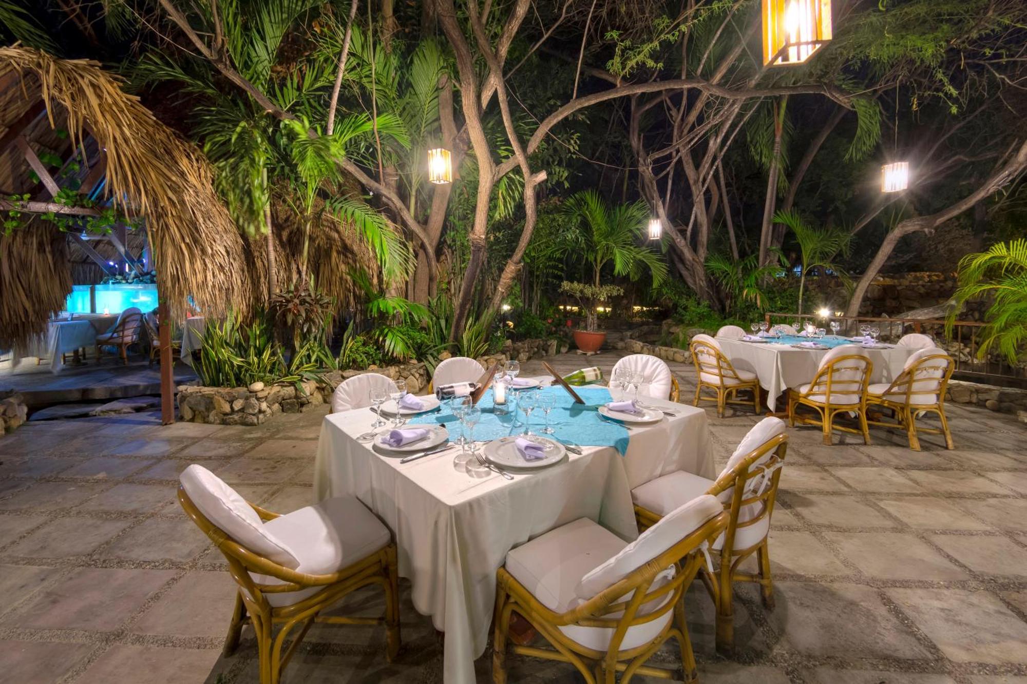 Hotel Irotama Lago Santa Marta  Exterior photo The restaurant at the resort