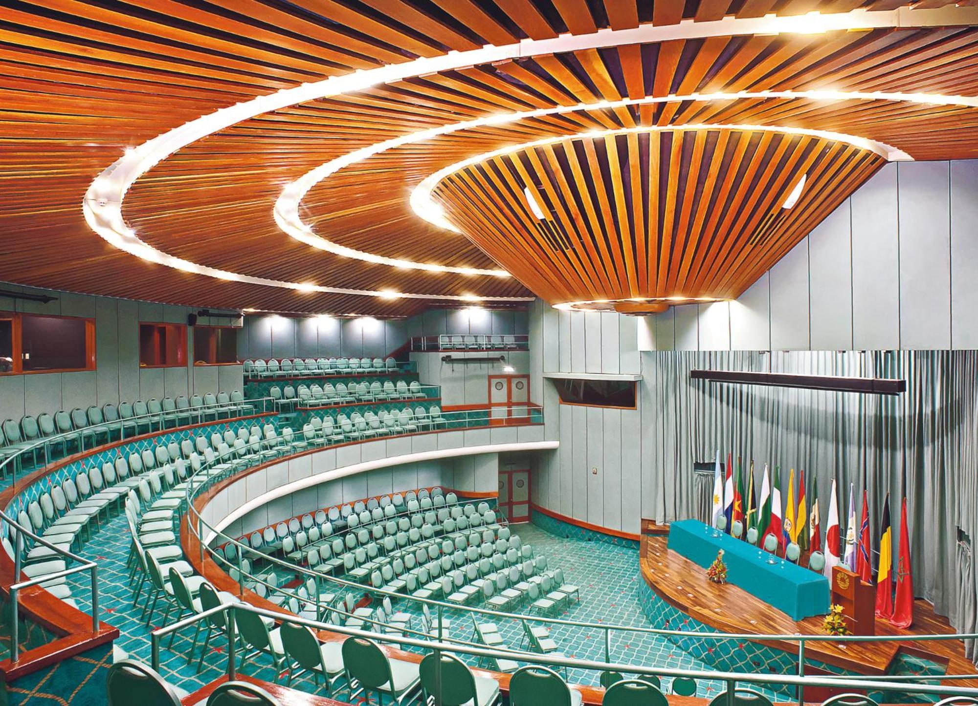 Hotel Irotama Lago Santa Marta  Exterior photo The conference hall of the university