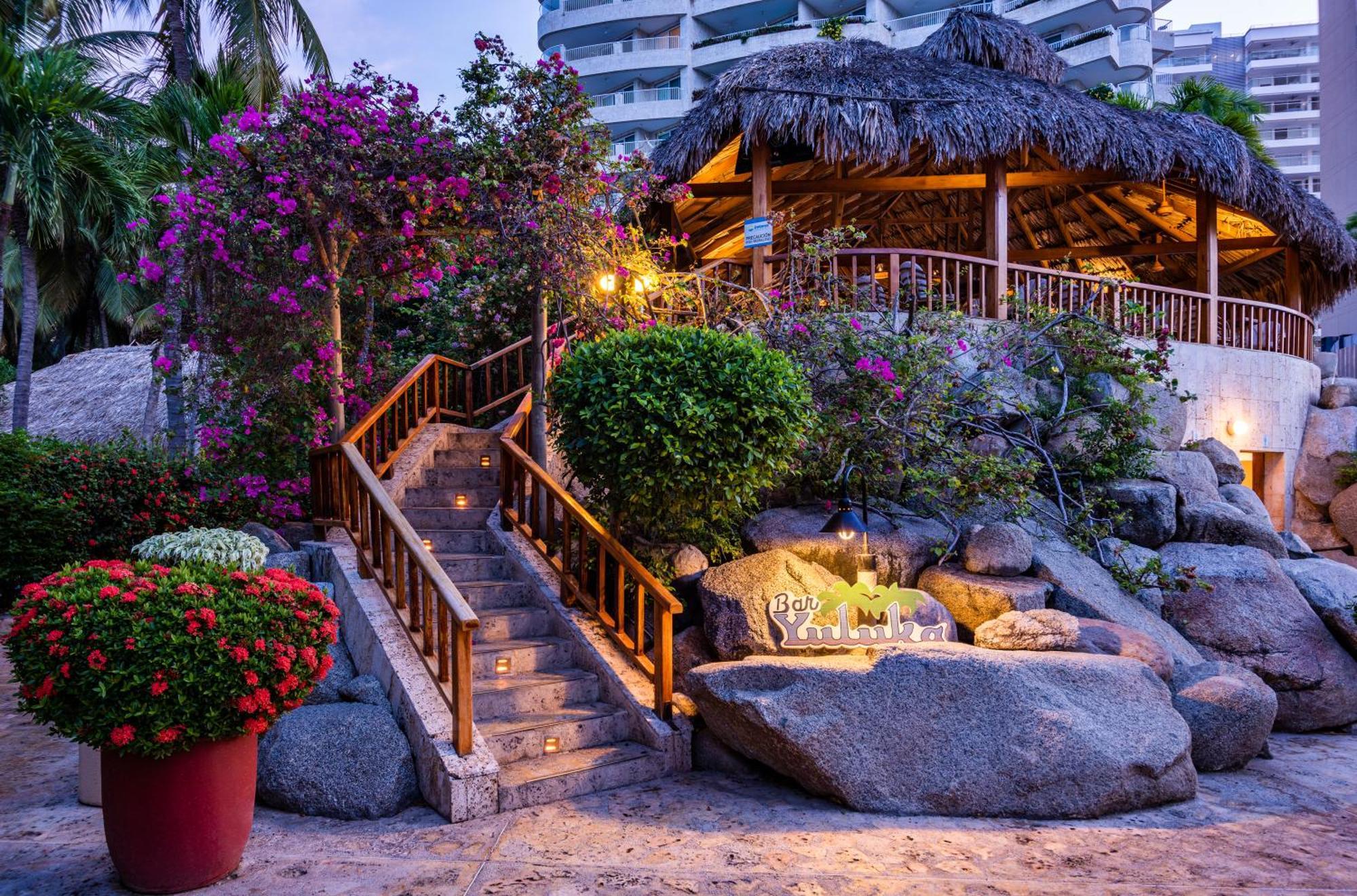 Hotel Irotama Lago Santa Marta  Exterior photo The Rocks