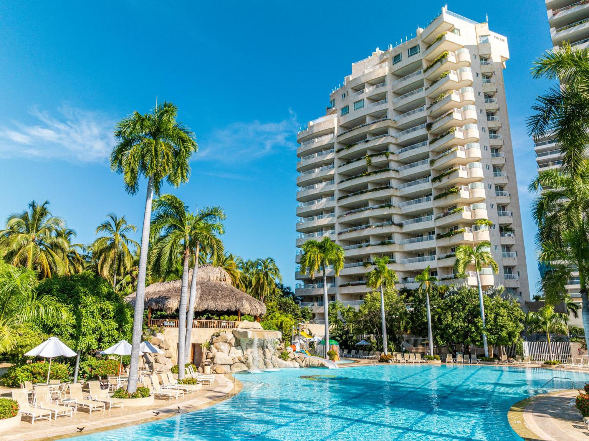 Hotel Irotama Lago Santa Marta  Exterior photo The Grand at Moon Palace